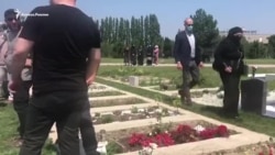 Анзора из Вены похоронили под усиленной охраной Анзора из Вены похоронили под усиленной охраной