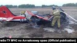 Тушение упавшего на Алтае Як-52