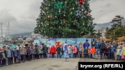 Открытие главной городской елки в Ялте. 19 декабря 2018 года