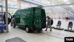 Производство автомобилей FIAT на заводе в особой экономической зоне "Алабуга" в Татарстане