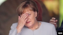 Германия. Ангела Меркель в ожидании переговорщиков о последствиях Brexit. Берлин, 27.06.2016