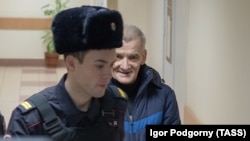 Историк Юрий Дмитриев в зале суда