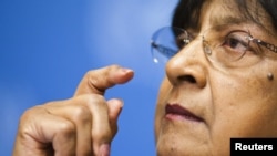 UN High Commissioner for Human Rights Navi Pillay says the violence in Syria has left 5,000 dead.