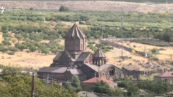 Տեր Արամ քահանան, ըստ Հովհանավանքի մյուս հոգևորականի, ոստիկաններ է կանչել ու «սպառնացել իրեն վռնդել»  Տեր Արամ քահանան, ըստ Հովհանավանքի մյուս հոգևորականի, ոստիկաններ է կանչել ու «սպառնացել իրեն վռնդել»