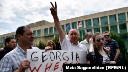 Одна из акций протеста в Тбилиси в связи с похищением Афгана Мухтарлы. 1 июня