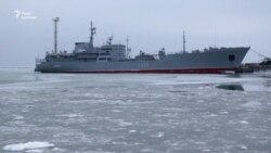 Порт Маріуполя під час блокади Азова Порт Маріуполя під час блокади Азова