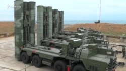 В Севастополе на боевое дежурство заступили ЗРК С-400 «Триумф» (видео) В Севастополе на боевое дежурство заступили ЗРК С-400 «Триумф» (видео)