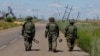 Российские военные в районе города Марьинка Донецкой области Украины