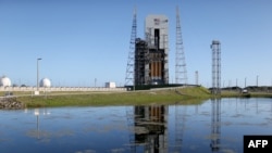 Ракета "Дельта-4" на стартовой площадке на мысе Канаверал, штат Флорида, 3 декабря 2014