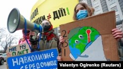 Україна, що омивається Чорним і Азовським морями і має понад 2,5 тисячі кілометрів берегової лінії, не уникне проблем, пов’язаних із підняттям рівня моря через глобальне потепління, мовиться в дослідженні «Екодії»