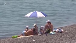 Курортний сезон на ПБК: порахуємо туристів в Алушті Курортний сезон на ПБК: порахуємо туристів в Алушті
