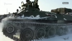 Украинская армия провела танковые учения около Крыма (видео) Украинская армия провела танковые учения около Крыма (видео)