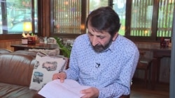 Ты нам нужен живым – украинский художник читает письмо Сенцову (видео) Ты нам нужен живым – украинский художник читает письмо Сенцову (видео)