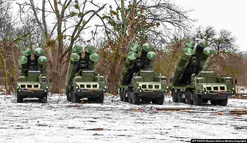 S-400 missiles during a joint exercise between Russian and Belarusian forces in Belarus seen a few days before Russia launched its invasion of Ukraine in February 2022.  During the war on Ukraine, Russia's A-50 aircraft have reportedly been used to help guide  surface missiles to airborne targets. In October 2023, the Kremlin claimed "24 Ukrainian combat aircraft" were downed in five days by S-400 missile crews using real-time targeting information sent from an A-50 aircraft. That disputed claim did not specify whether there were drones included in the claimed tally.  