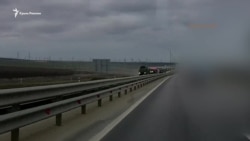 Российская военная техника на трассе «Таврида»: новое передвижение вглубь Крыма (видео) Российская военная техника на трассе «Таврида»: новое передвижение вглубь Крыма (видео)