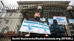 «Покарання – питання часу»: київська акція проти насильницьких зникнень у Криму (фотогалерея)