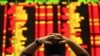  Europe's Troubles Take Toll On Single Currency