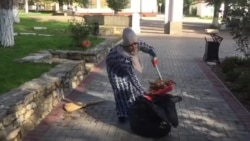 «Это наша общая боль». Крымские татары помогают активистке справляться с судебным приговором (видео) «Это наша общая боль». Крымские татары помогают активистке справляться с судебным приговором (видео)