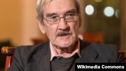 Станислав Петров
