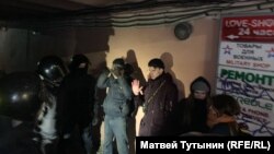 Задержание во дворе одного из домов в центре Петербурга 2 февраля