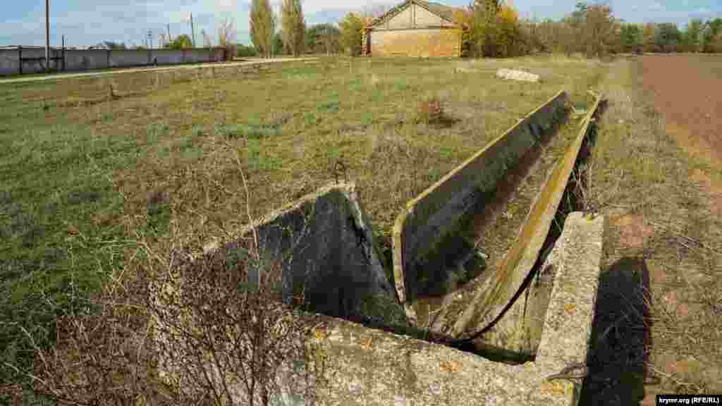 Остатки былой поливной «роскоши»