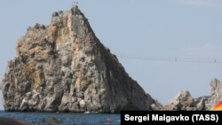 Большая Ялта: отдых в курортном поселке Симеиз на закате лета (фотогалерея)