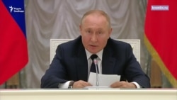 "Страна живёт обычной мирной жизнью"? "Страна живёт обычной мирной жизнью"?
