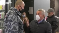 Как украинцы стоят в очередях на вакцинацию от COVID-19 (видео) Как украинцы стоят в очередях на вакцинацию от COVID-19 (видео)