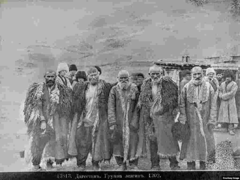 Лезгинал, 19 гIасру (тарихчIужу ТахIнаева ПатIиматил архивалдаса)