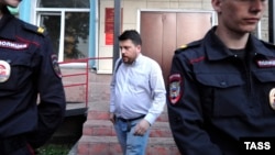 Леонид Волков