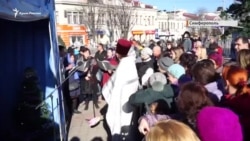 В Симферополе на Рождество поют украинские колядки (видео) В Симферополе на Рождество поют украинские колядки (видео)