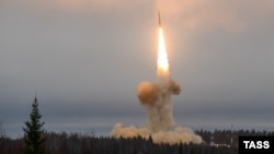 Запуск ракеты с российского ракетного комплекса стратегического назначения «Тополь-М», иллюстрационное архивное фото