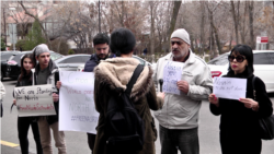 Երևանում կայացավ բողոքի ակցիա՝ ի պաշտպանություն իրանցի իրավապաշտպան Նասրին Սոթուդեհի Երևանում կայացավ բողոքի ակցիա՝ ի պաշտպանություն իրանցի իրավապաշտպան Նասրին Սոթուդեհի