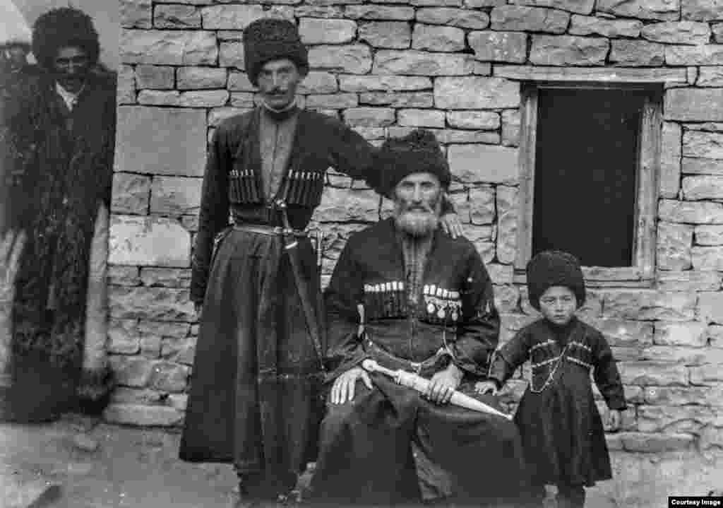 МагIарулал, 19 гIасру (тарихчIужу ТахIнаева ПатIиматил архивалдаса)