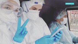 Российские медики жалуются, что им не платят "коронавирусные" надбавки Российские медики жалуются, что им не платят "коронавирусные" надбавки