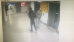 Камеры наблюдения показали момент, когда один из нападавших в аэропорту Стамбула застреливает полицейского в упор Камеры наблюдения показали момент, когда один из нападавших в аэропорту Стамбула застреливает полицейского в упор