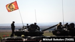 Соревнования "Танковый биатлон" между военнослужащими