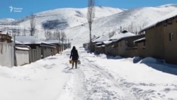 Хонаводаи содиқ ба ойинҳои зардуштӣ дар Тоҷикистон Хонаводаи содиқ ба ойинҳои зардуштӣ дар Тоҷикистон