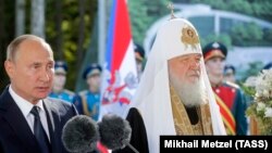 Президент РФ Владимир Путин и патриарх Кирилл на церемонии закладки главного военного храма. 19 сентября 2018. Фото ТАСС