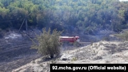 Пожар в селе Поворотное вблизи Севастополя, иллюстрационное архивное фото