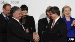 Подписание протоколов было необходимым для дальнешего примирения. Но отнюдь не достаточным для того, что бы оно стало реальностью