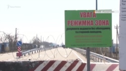 Вопросы от ФСБ и голоса «за мир»: крымчане голосуют за президента Украины (видео) Вопросы от ФСБ и голоса «за мир»: крымчане голосуют за президента Украины (видео)