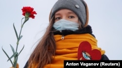 «Любовь сильнее страха»: акция в поддержку Навального в новом формате (фотогалерея)