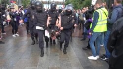 Вывихнутые руки, разбитые лица Вывихнутые руки, разбитые лица