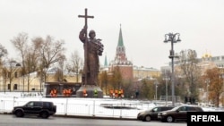 Памятник князю Владимиру в Москве
