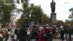 Russian Opposition Rally Slams 'Foreign Agent' Law Russian Opposition Rally Slams 'Foreign Agent' Law