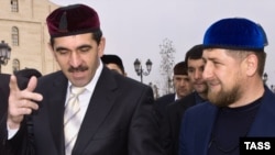 Yunus-Bek Yevkurov (left) and Ramzan Kadyrov at recent talks in Grozny