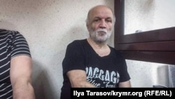 Асан Чапух у залі суду, аріхвне фото