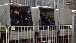 Russian Protesters Call On Putin To Leave Russian Protesters Call On Putin To Leave