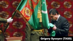 Turkmen President Gurbanguly Berdymukhammedov at his inauguration ceremony in Ashgabat in 2007. Twelve years later he is still in power despite a less than stellar record.